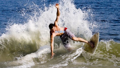 太阳队果断交易杰克逊，球迷欢呼终于解脱