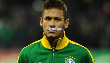 费迪南德怒斥曼联决策，当年放走德赫亚的人应被解雇！