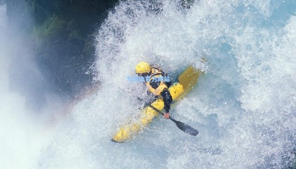 切尔西迎战埃弗顿，锋线危机遇防线崩塌，关键战谁主沉浮？