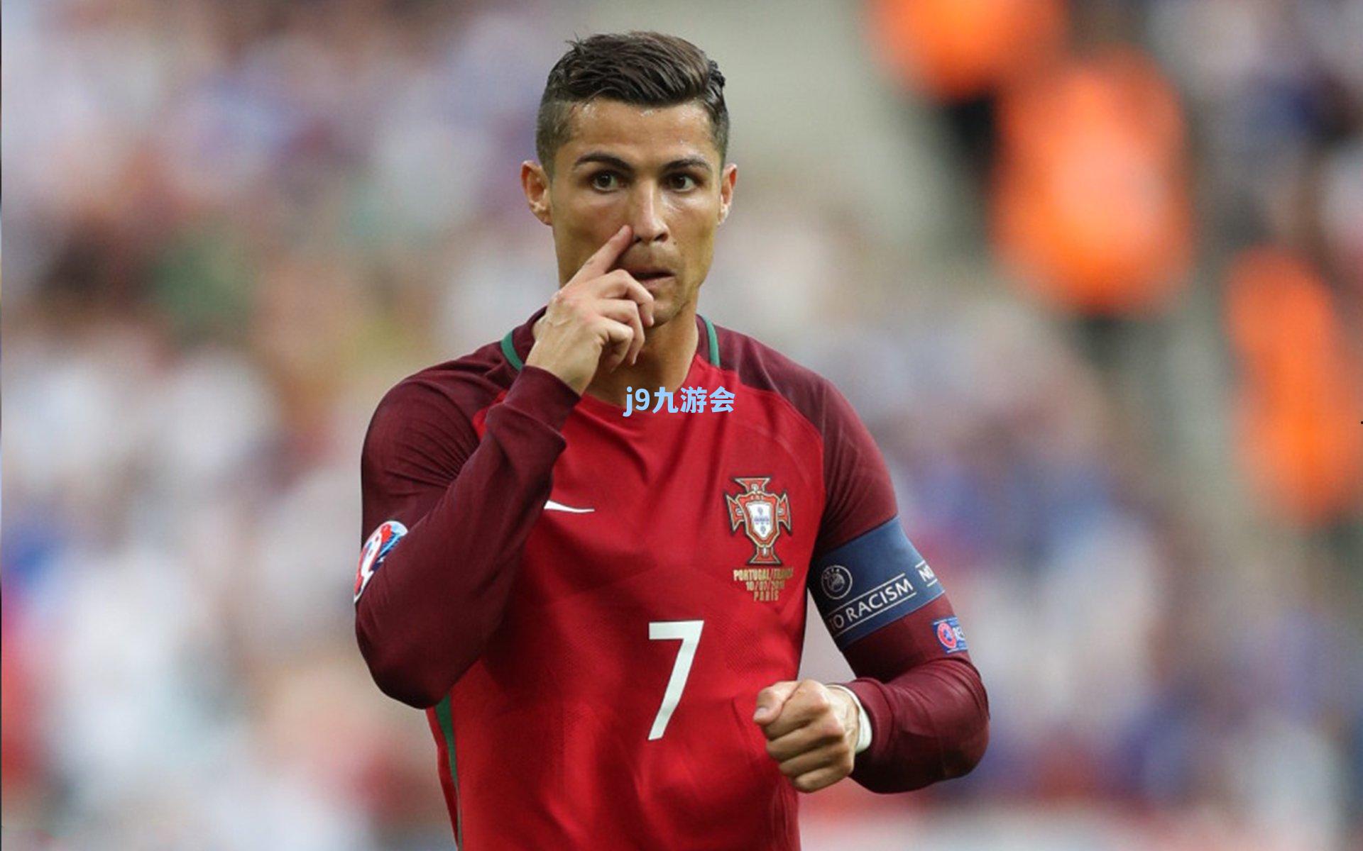 世体曝巴萨引援新策略，锁定已证明实力球星，曼城锋霸成头号目标